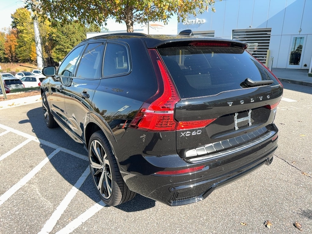 New 2025 Volvo XC60 B5 Ultra SUV