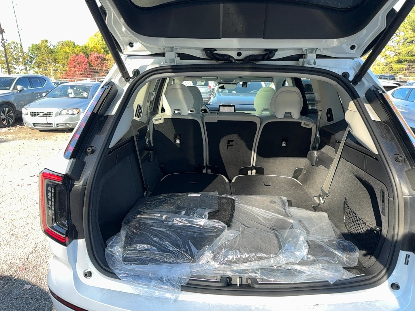 2025 Volvo EX90 Ultra - Photo 6