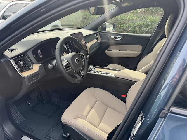 2026 Volvo XC60 B5 Plus AWD SUV