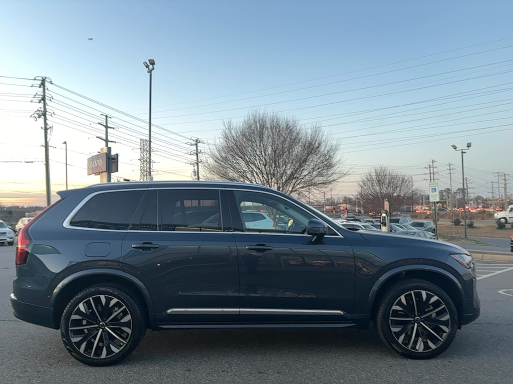 Certified 2025 Volvo XC90 B6 (2025.5) Plus 7-Seater SUV