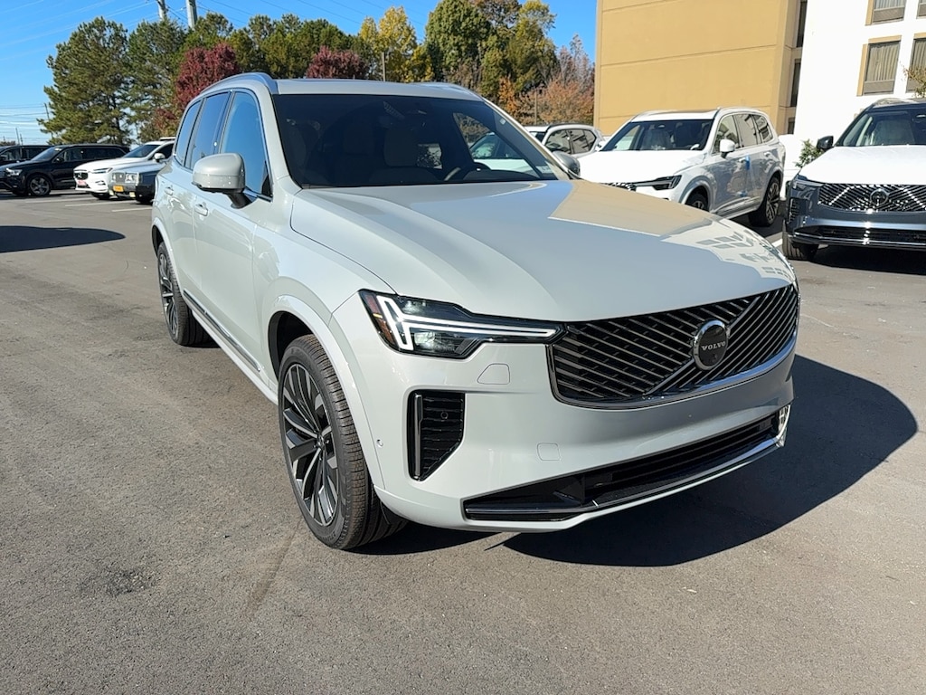 New 2025 Volvo XC90 B5 (2025.5) Plus 7-Seater SUV