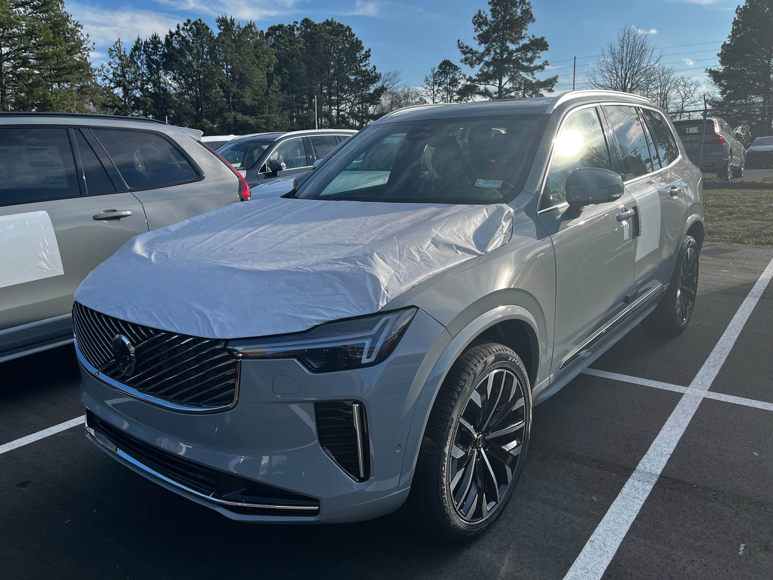 2026 Volvo XC90 Plus's photo