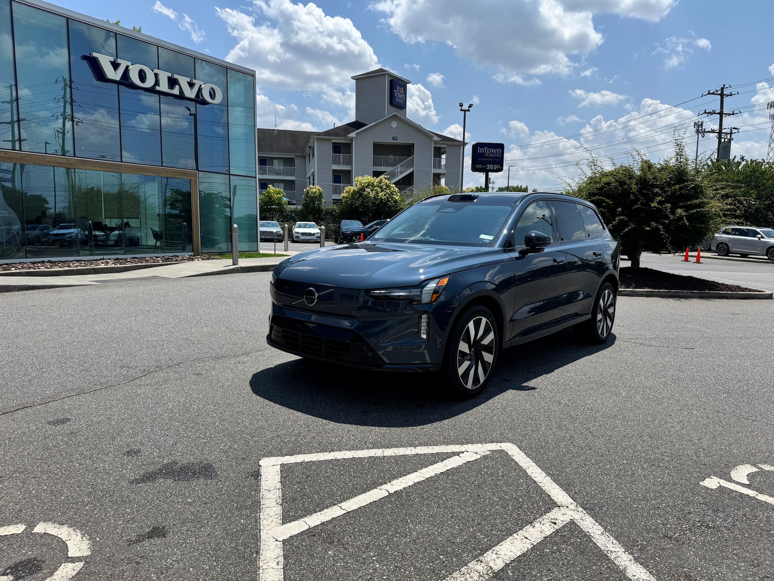 ECOX　3705V　DIANO New 2025 Volvo EX90 For Sale at Volvo Cars Cape Cod | VIN
