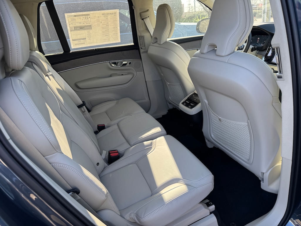 New 2026 Volvo XC90 plug-in hybrid T8 Ultra 7-Seater SUV