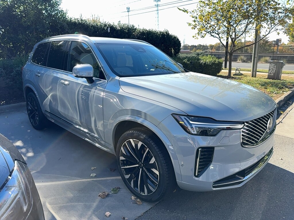 New 2026 Volvo XC90 B6 Plus 7-Seater SUV