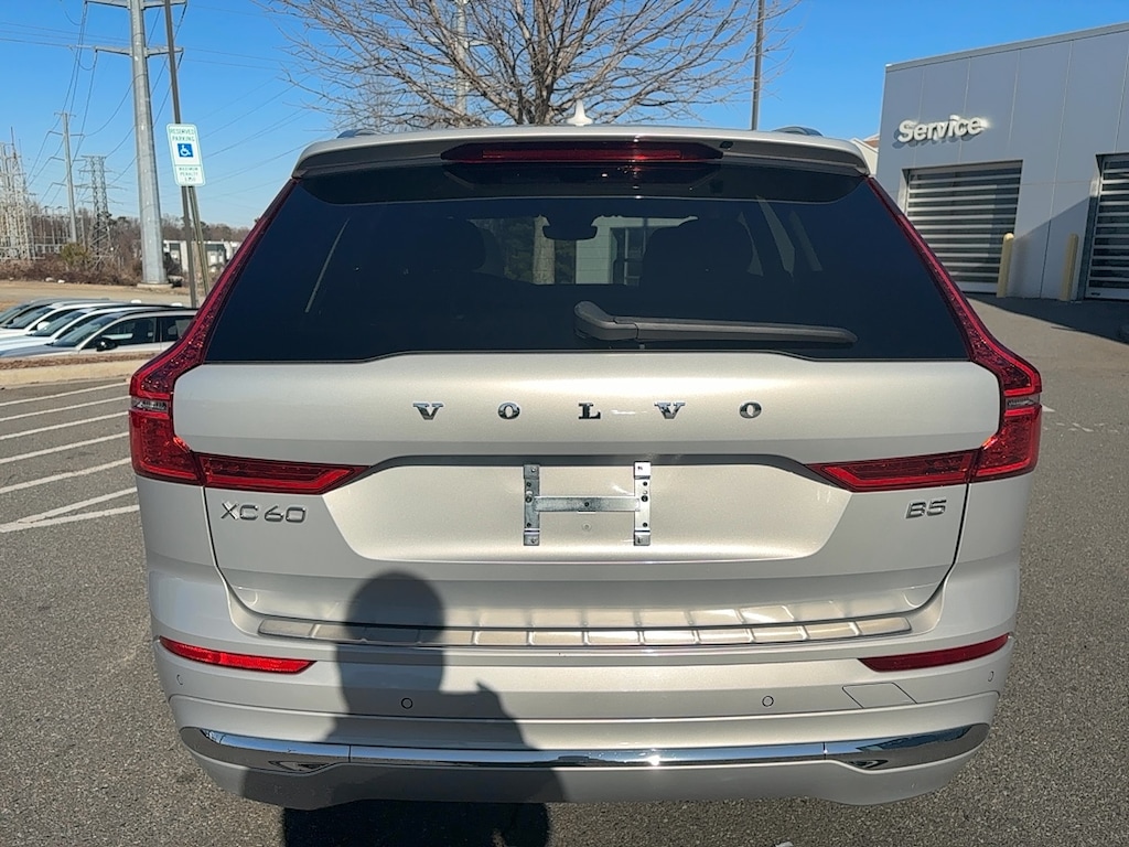Used 2023 Volvo XC60 B5 FWD Plus Bright SUV