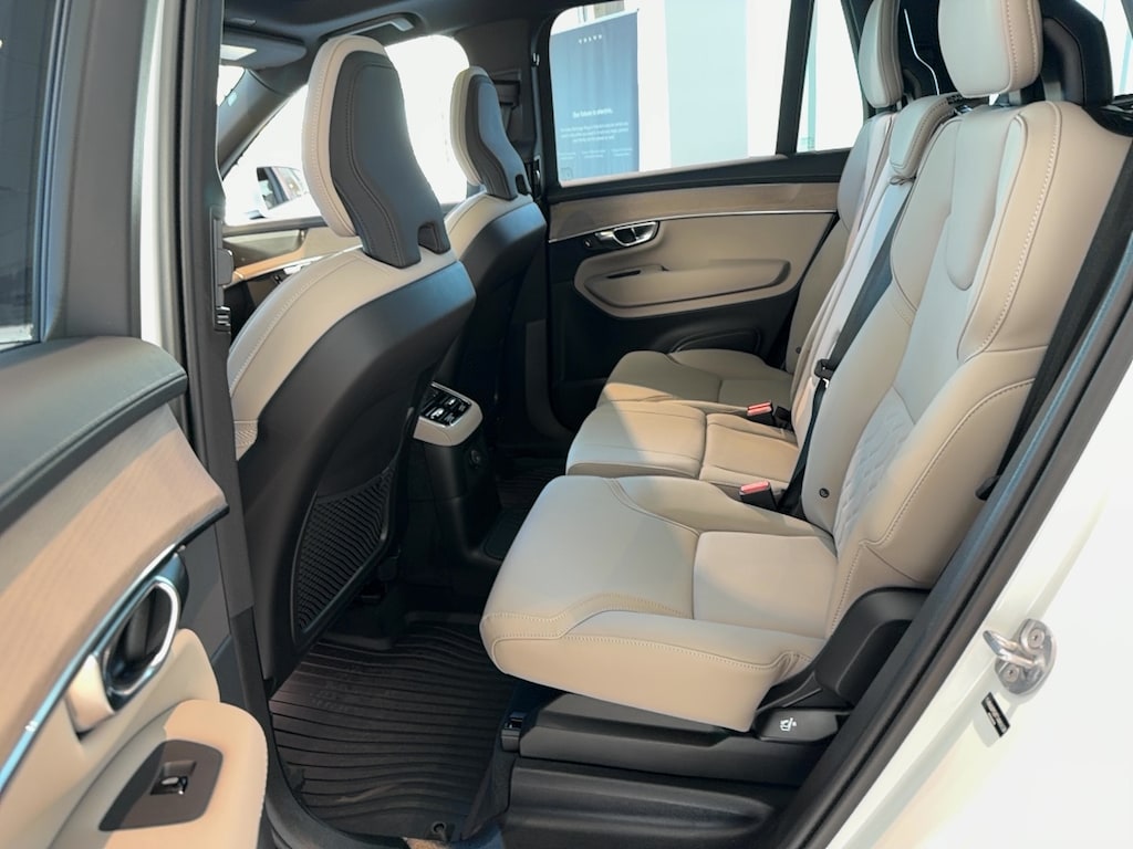 New 2026 Volvo XC90 plug-in hybrid T8 Plus 7-Seater SUV