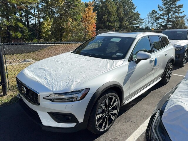 2026 Volvo V60 Cross Country B5 Ultra AWD Wagon