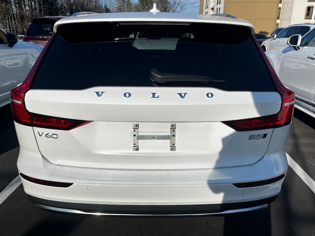 New 2026 Volvo V60 Cross Country B5 Ultra Wagon