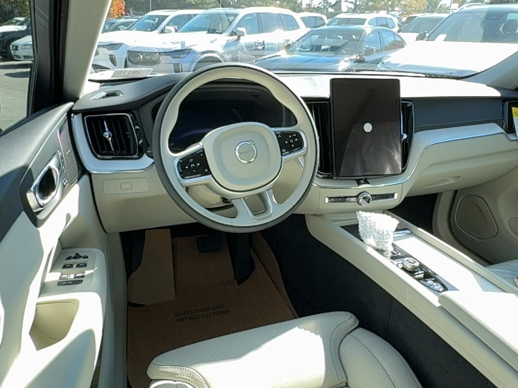 New 2026 Volvo XC60 B5 Ultra SUV