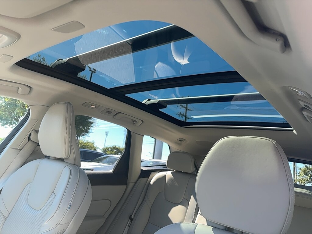 Certified 2022 Volvo XC60 B5 AWD Inscription SUV