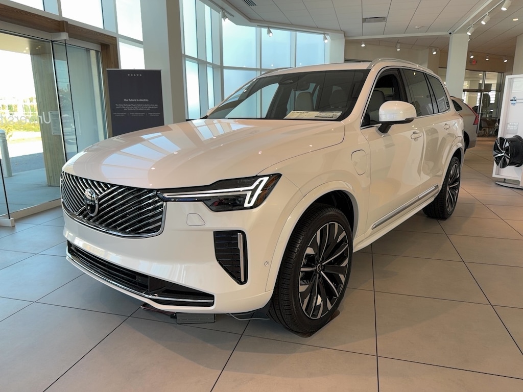 New 2026 Volvo XC90 plug-in hybrid T8 Plus 7-Seater SUV
