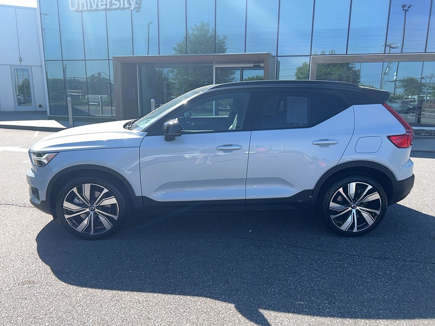 Certified 2021 Volvo XC40 Recharge with VIN YV4ED3UR3M2462113 for sale in Charlotte, NC