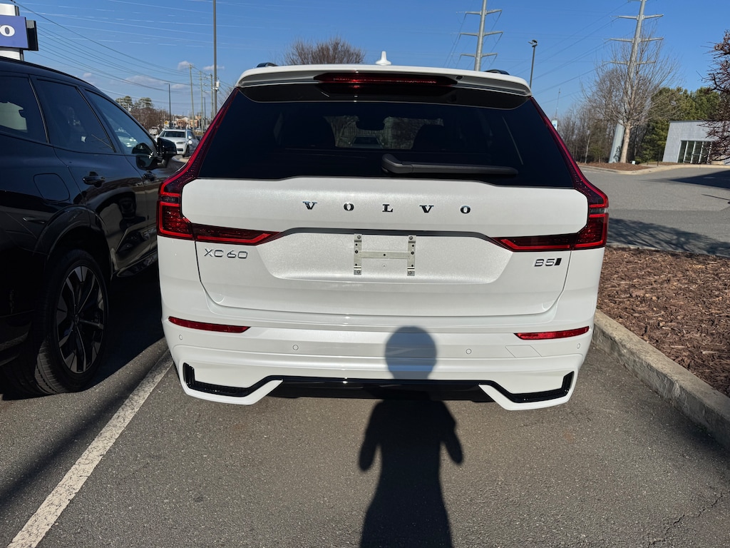 New 2026 Volvo XC60 B5 Plus SUV