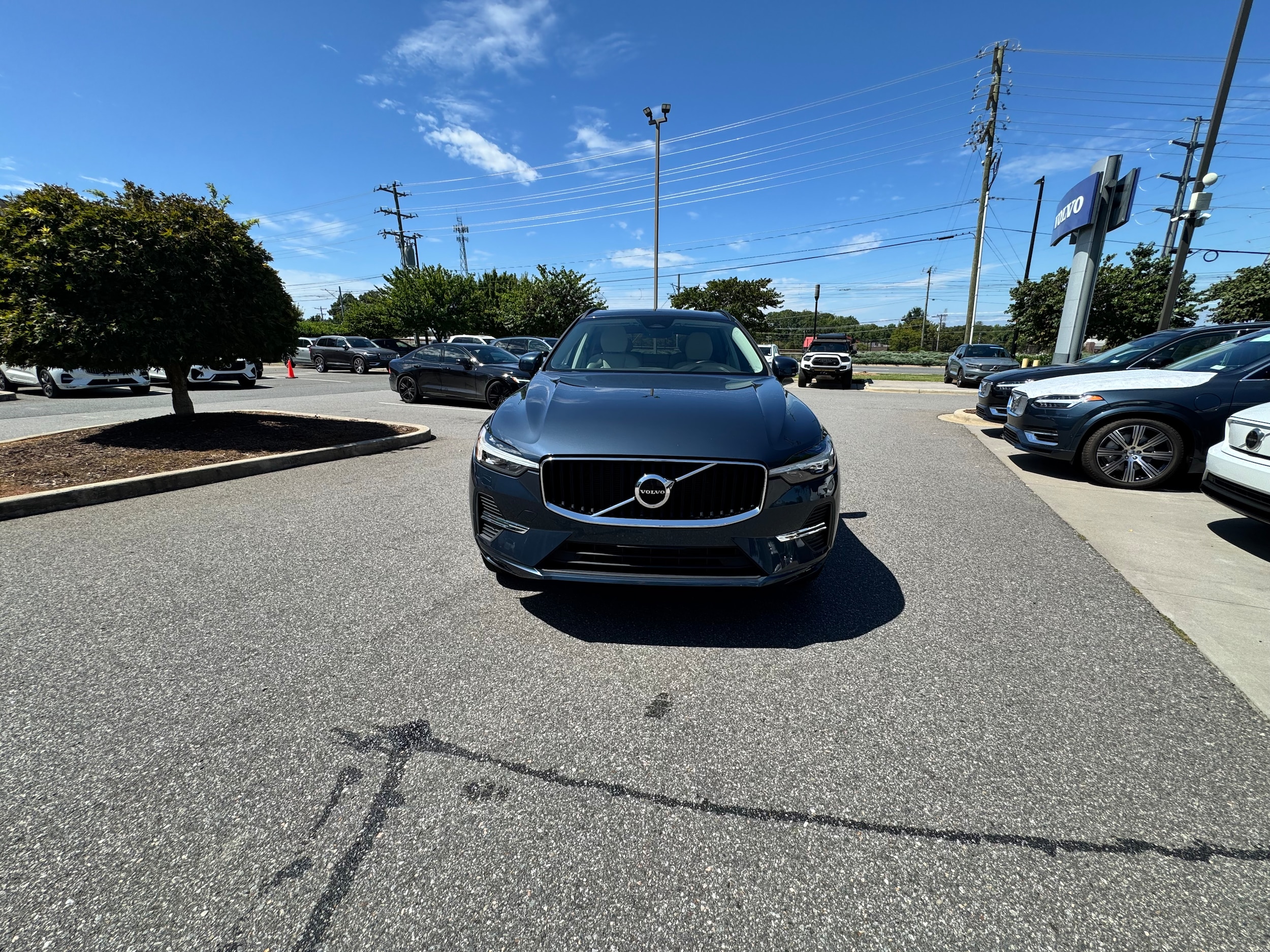 Certified 2022 Volvo XC60 Momentum with VIN YV4L12RK7N1976284 for sale in Charlotte, NC