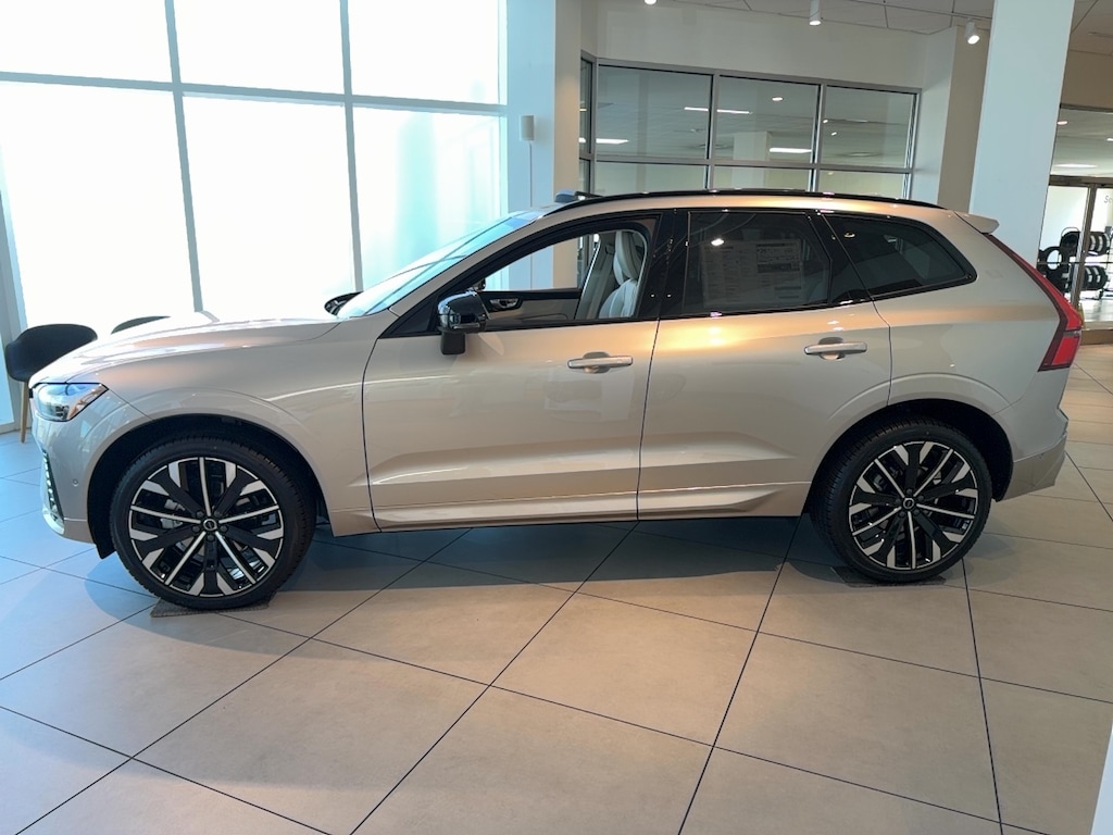 New 2026 Volvo XC60 B5 Ultra SUV