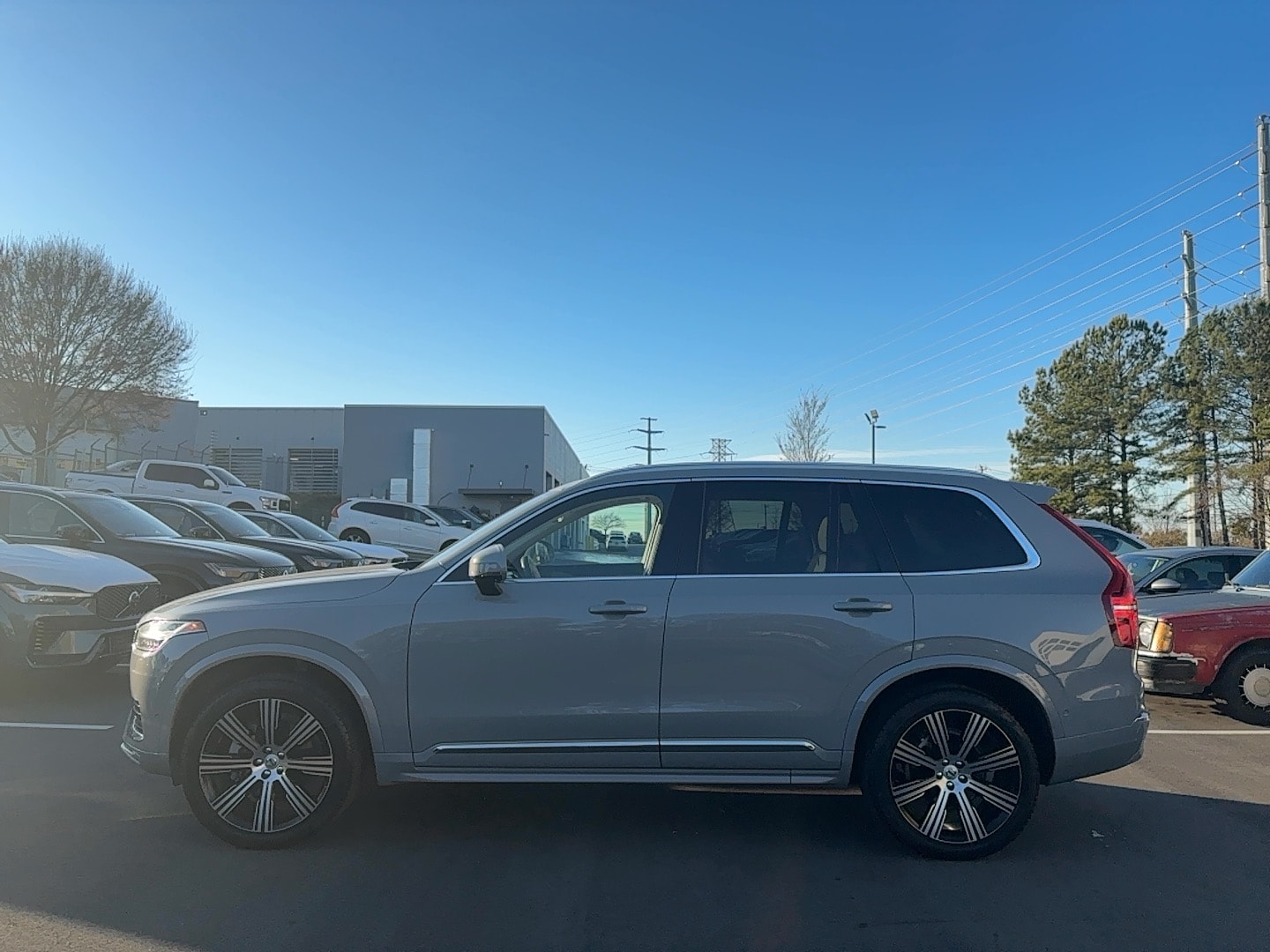 2024 Volvo XC90 Plus's photo