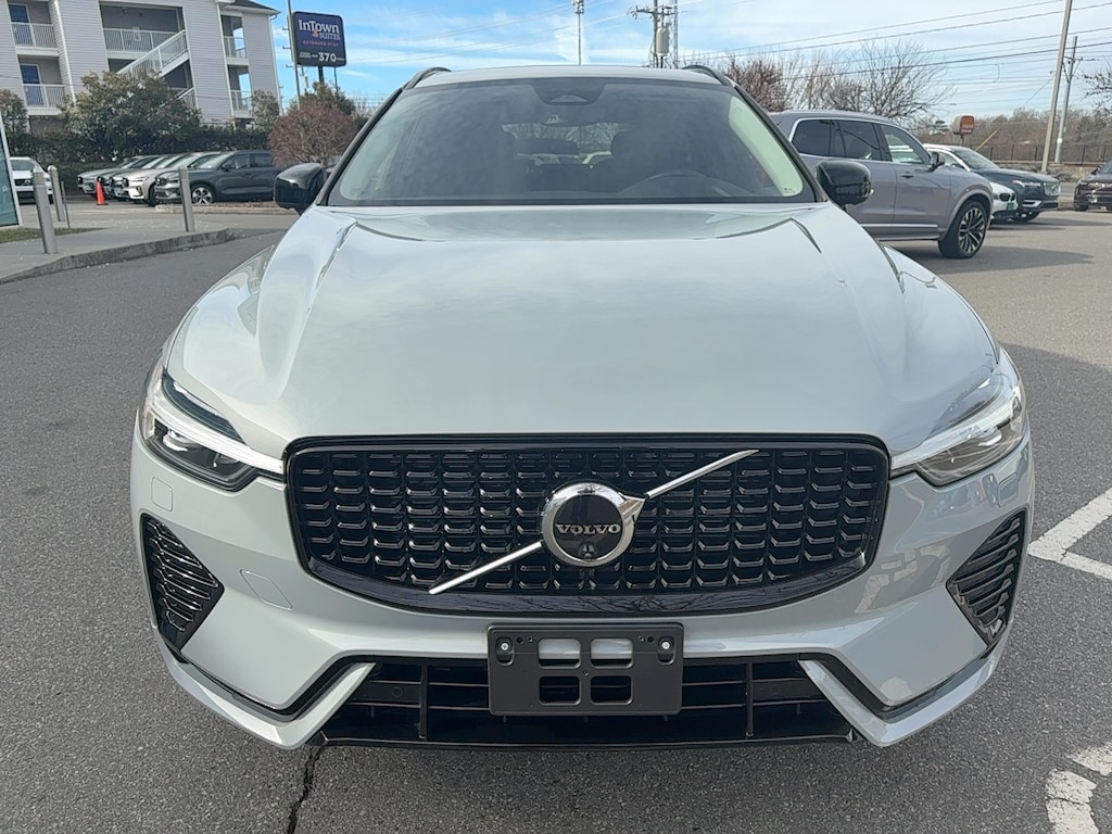 Certified 2025 Volvo XC60 B5 Plus SUV