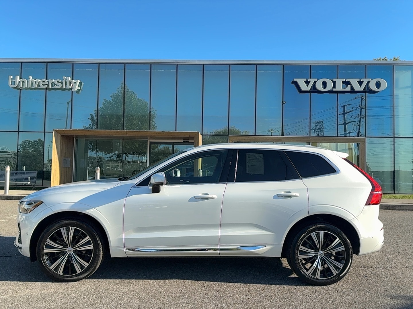 2022 Volvo XC60 Inscription