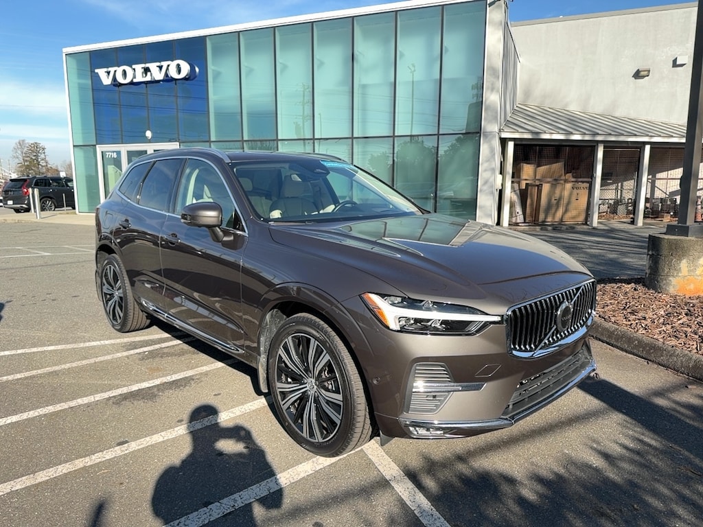 Certified 2022 Volvo XC60 B5 AWD Inscription SUV