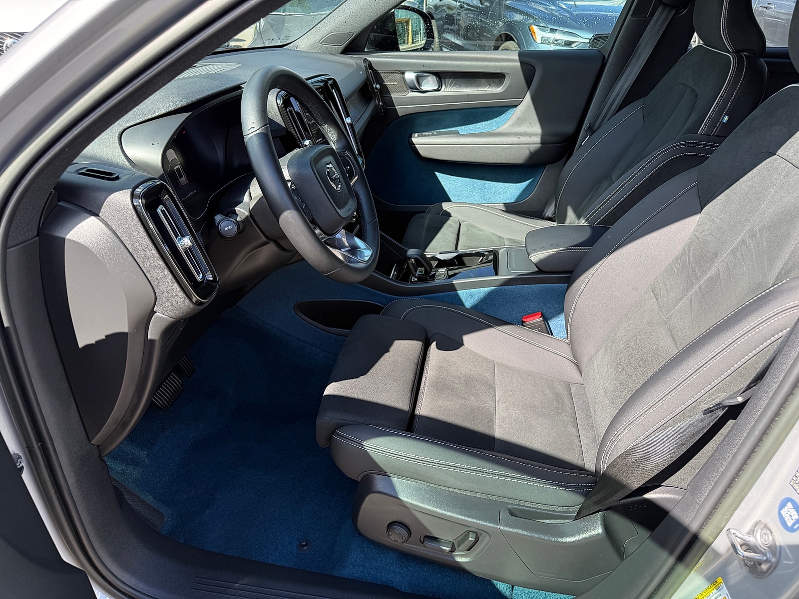 Certified 2023 Volvo XC40 Ultimate with VIN YV4ED3UM3P2941236 for sale in Charlotte, NC
