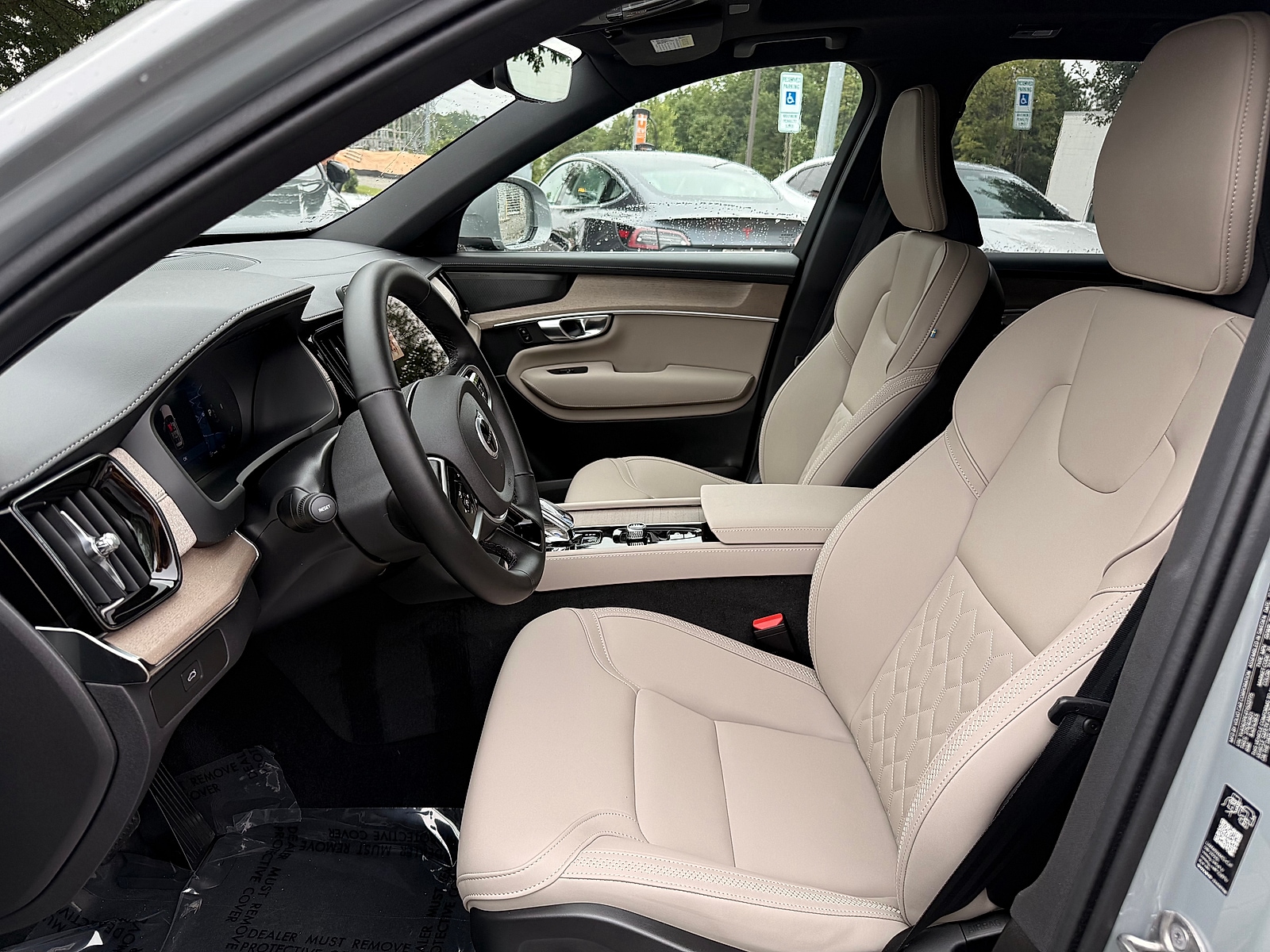 2026 Volvo XC90 Plus - Photo 10