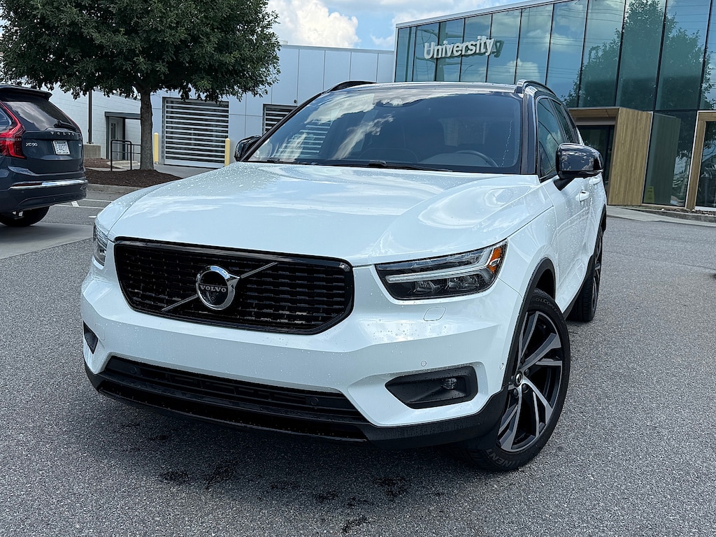 Certified 2021 Volvo XC40 T5 R-Design SUV