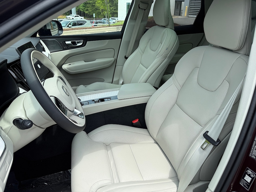 New 2026 Volvo XC60 B5 Ultra SUV