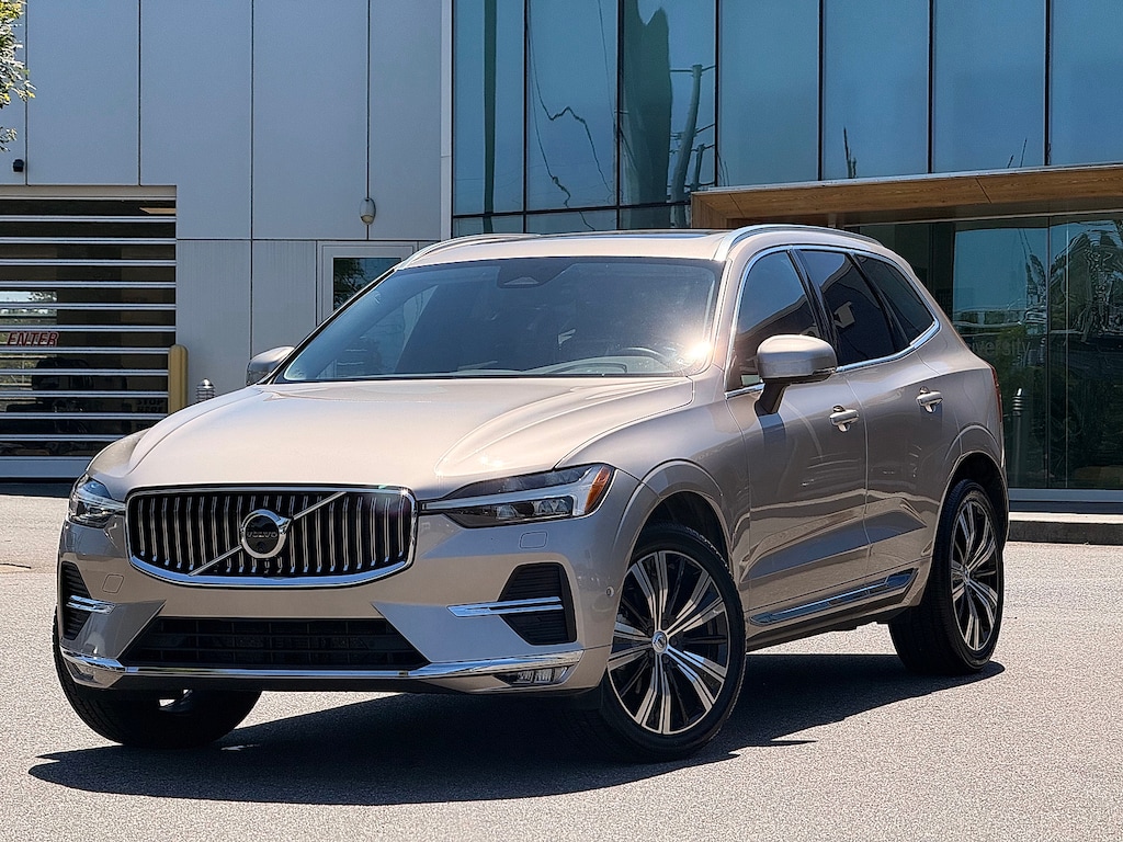 Certified 2023 Volvo XC60 B5 FWD Plus Bright SUV