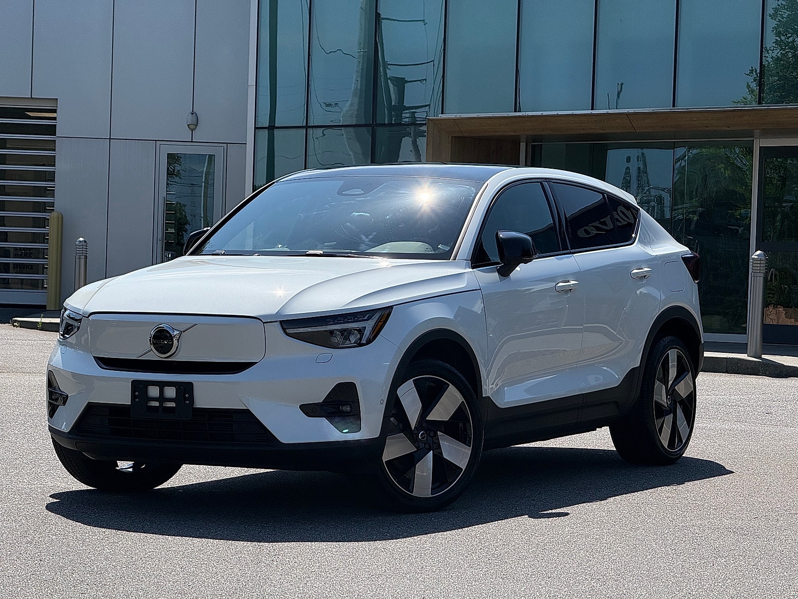 2023 Volvo C40 P8 Recharge Plus AWD's photo
