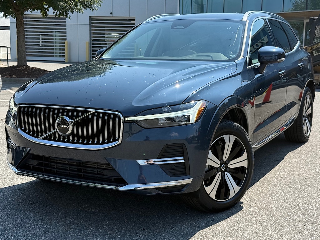 Certified 2023 Volvo XC60 Recharge Plug-In Hybrid Core Bright SUV