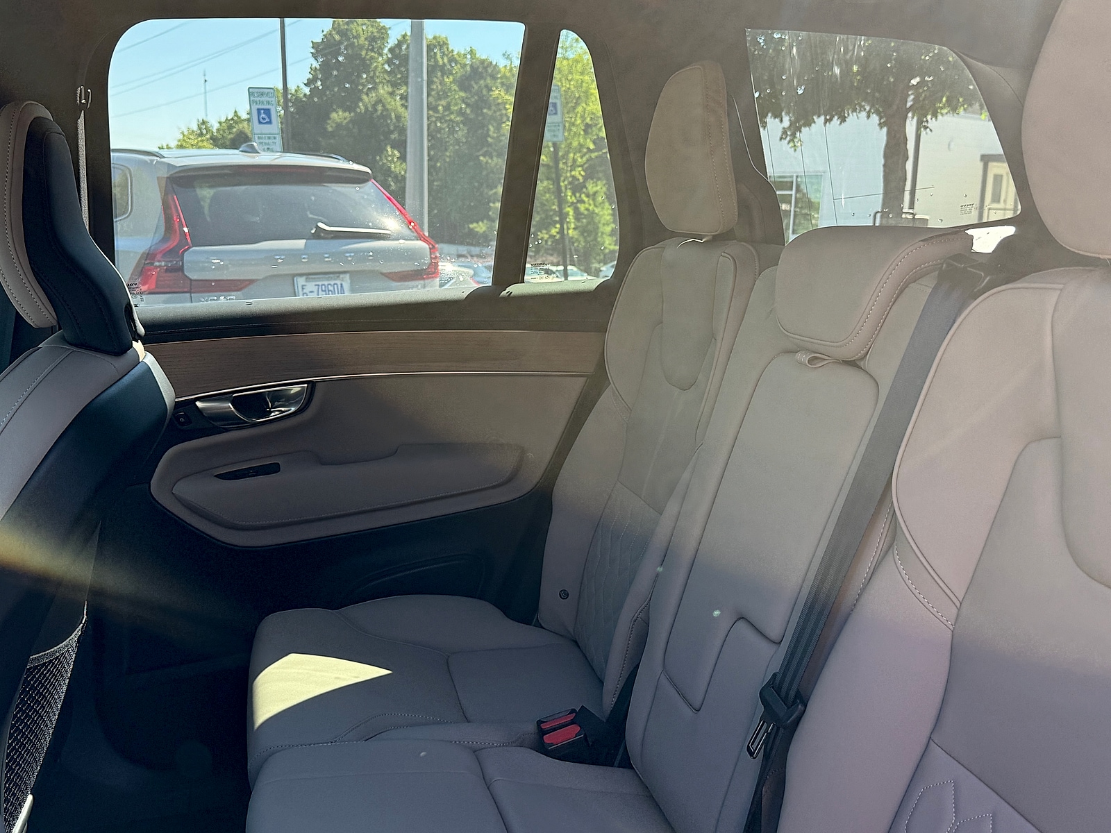 2026 Volvo XC90 Plus - Photo 22