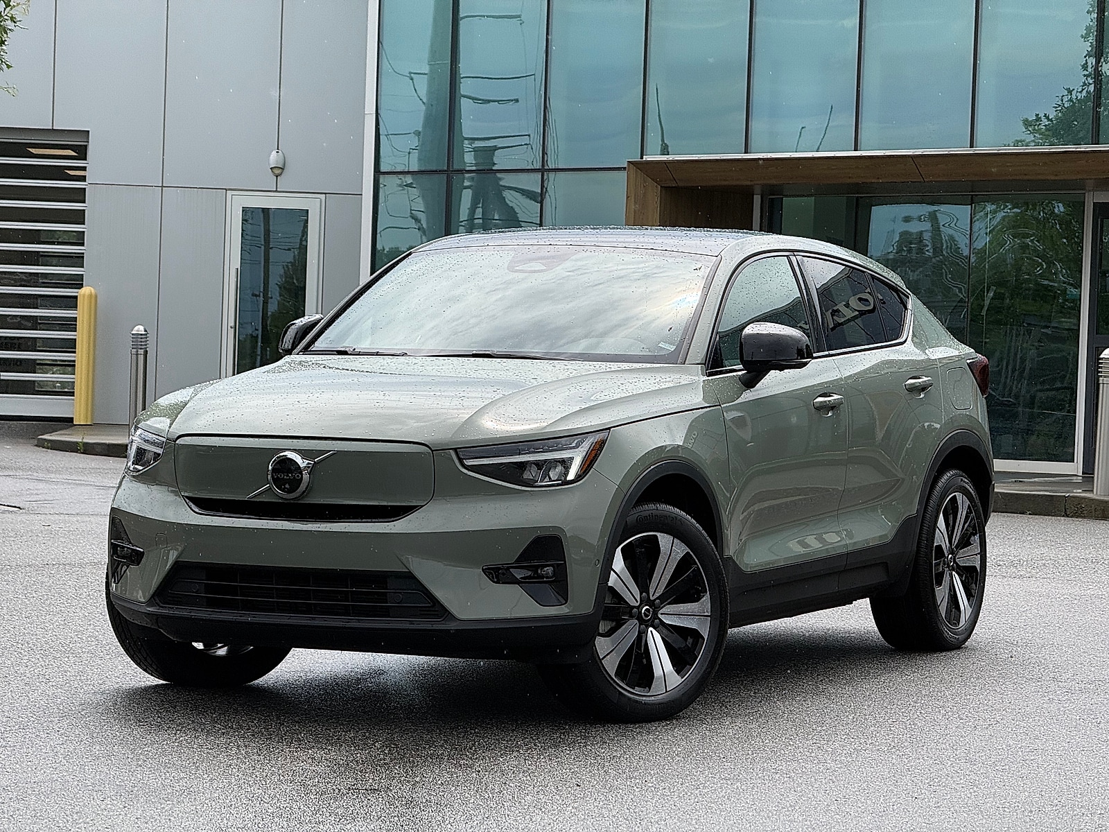 2023 Volvo C40 P8 Recharge Plus AWD's photo