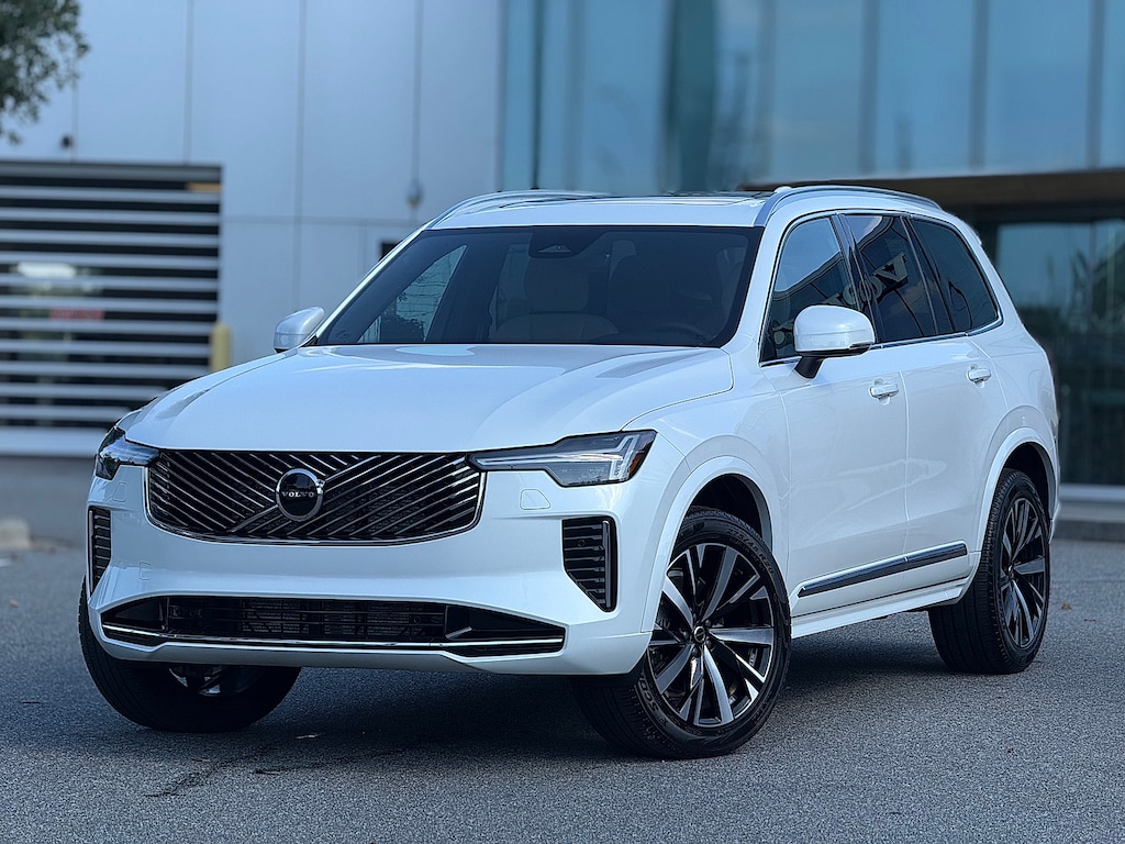 Certified 2025 Volvo XC90 B5 (2025.5) Core SUV