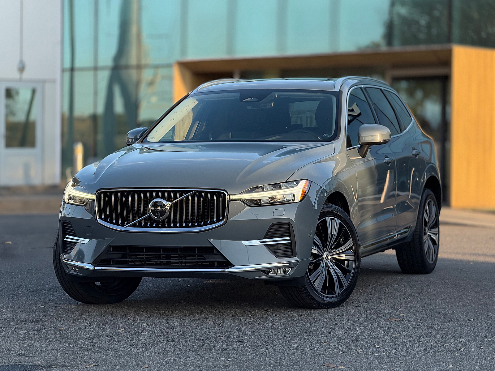 Certified 2023 Volvo XC60 B5 FWD Plus Bright SUV