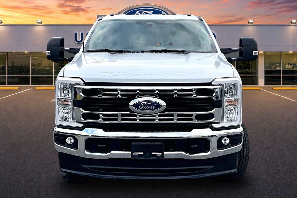 Certified 2026 Ford Super Duty F-350 DRW XLT XLT 4WD Crew Cab 8 Box