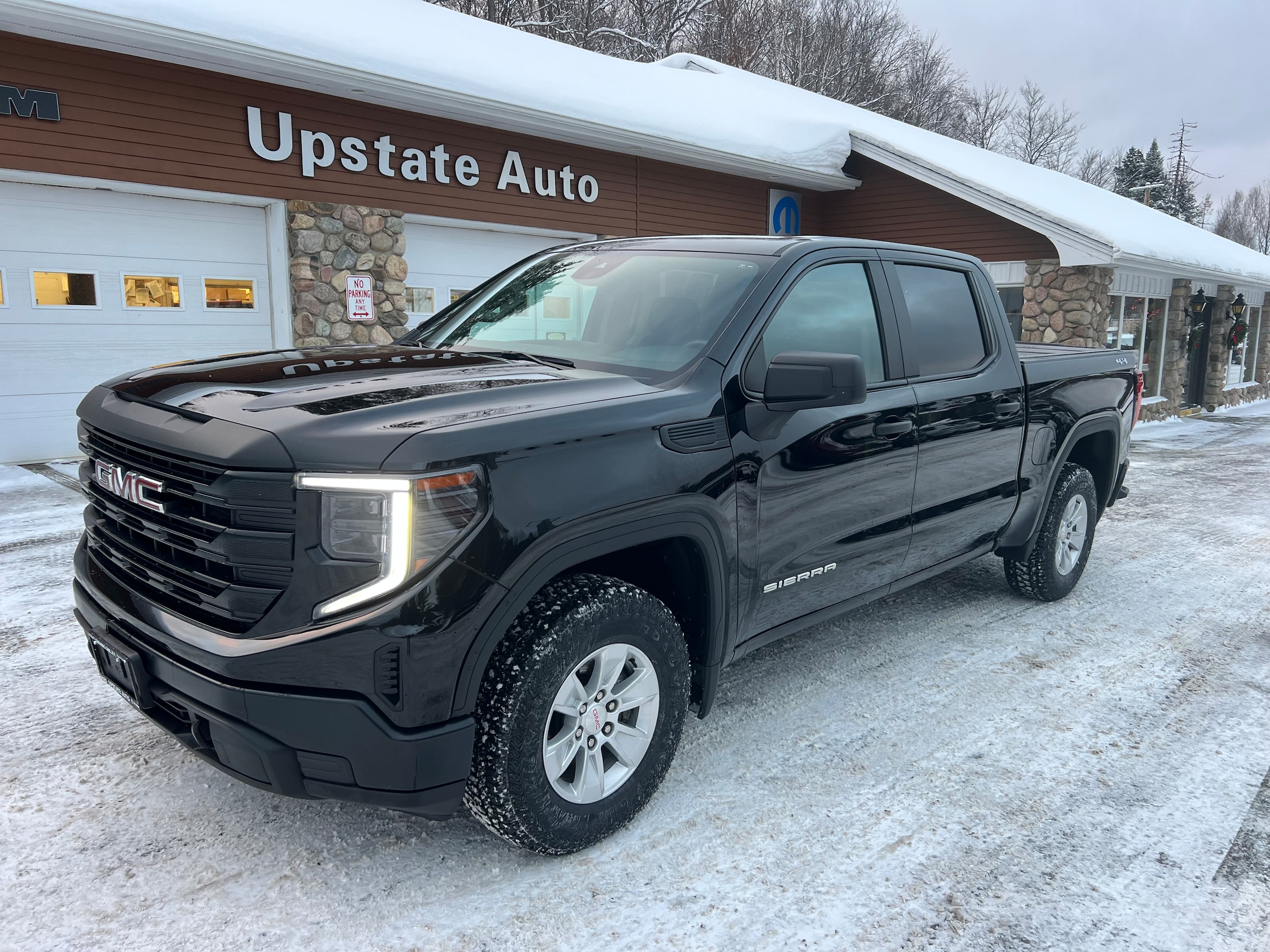 2023 GMC Sierra 1500 Pro's photo
