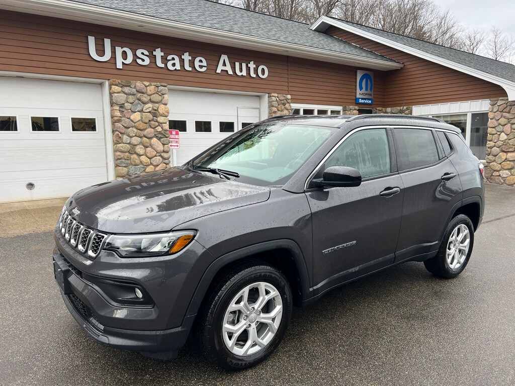 New 2024 Jeep Compass LATITUDE 4X4 For Sale in Saranac Lake NY Near