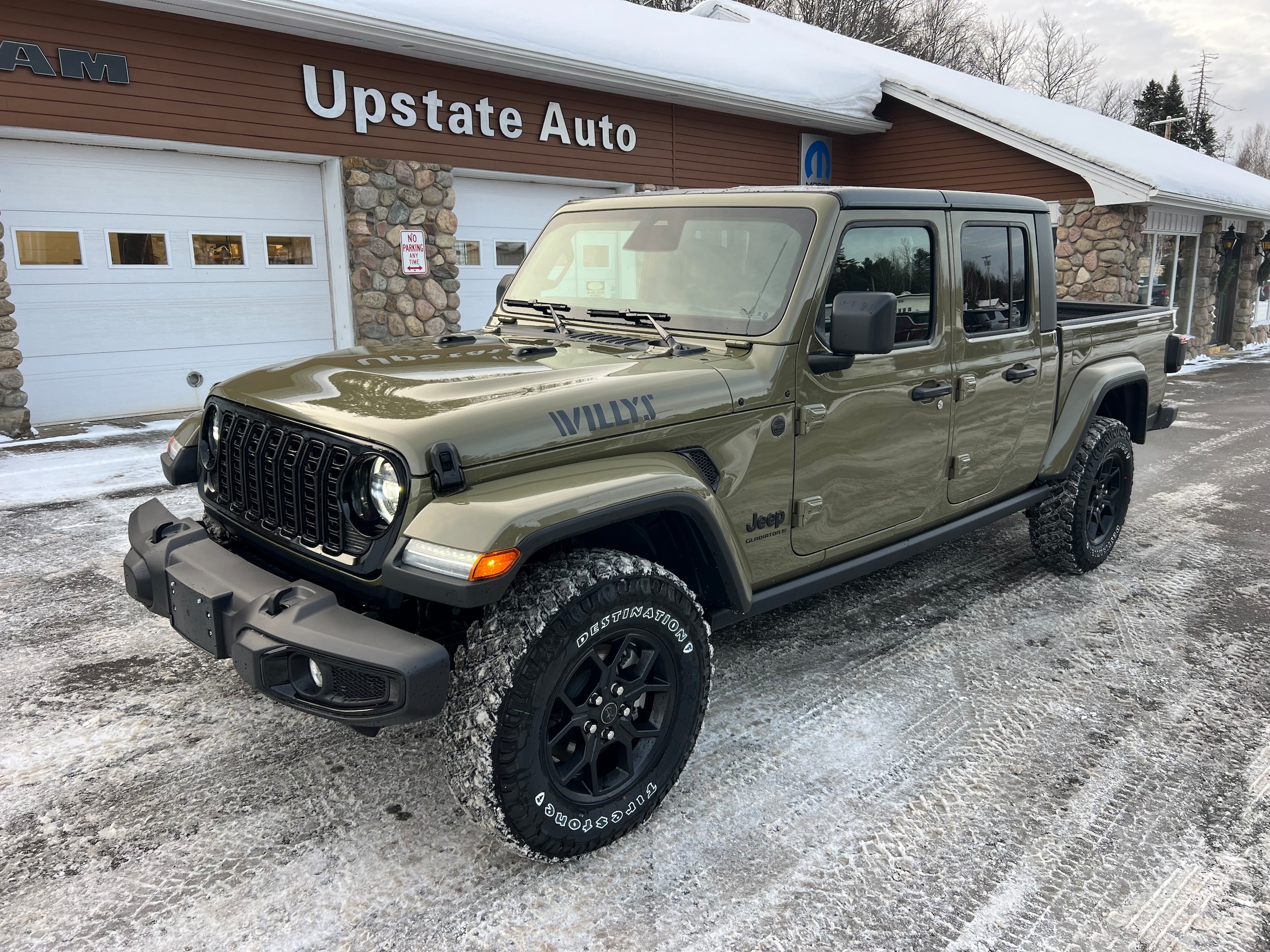 2026 Jeep Gladiator Willys's photo