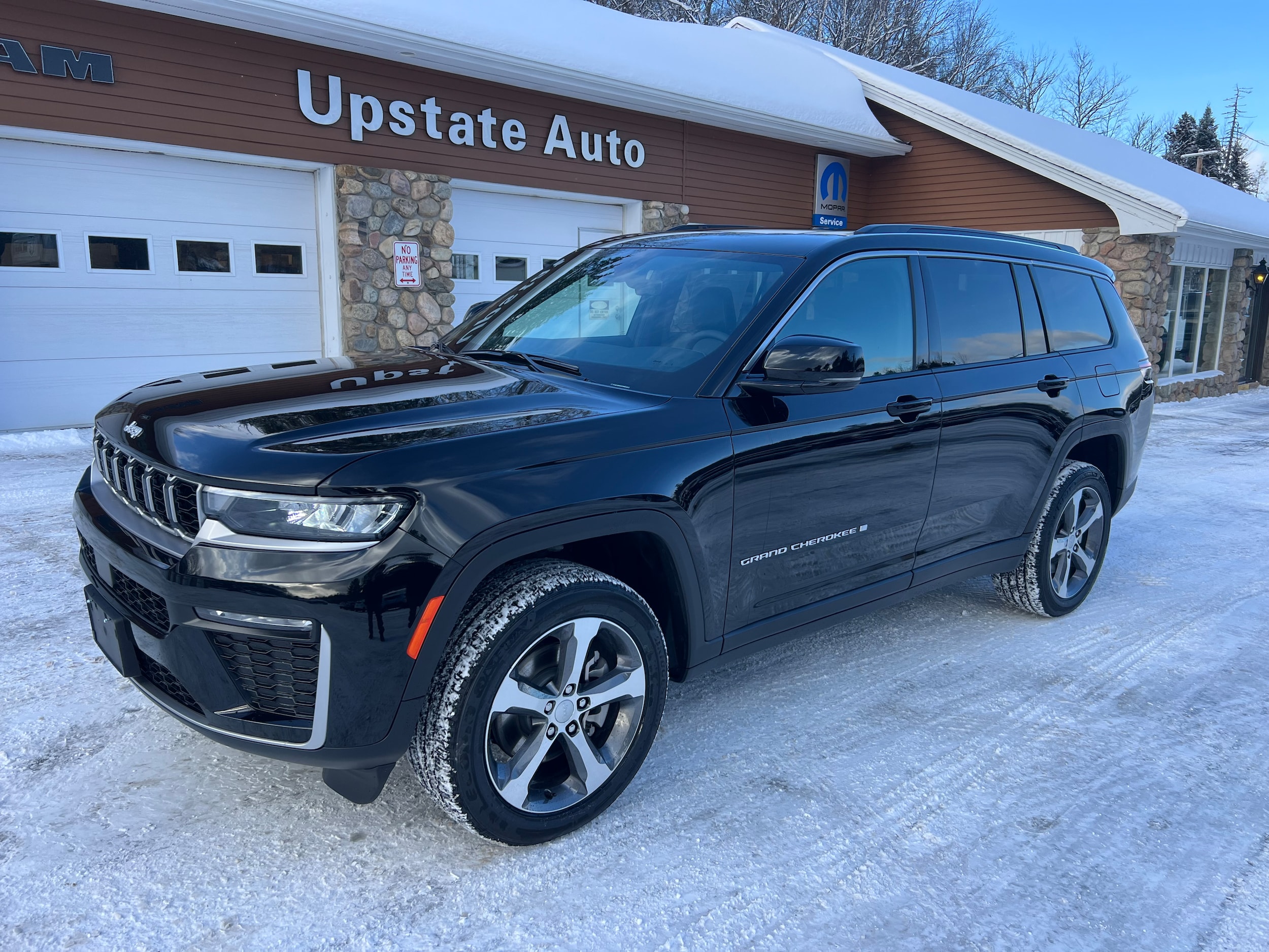 2026 Jeep Grand Cherokee Sport Utility 