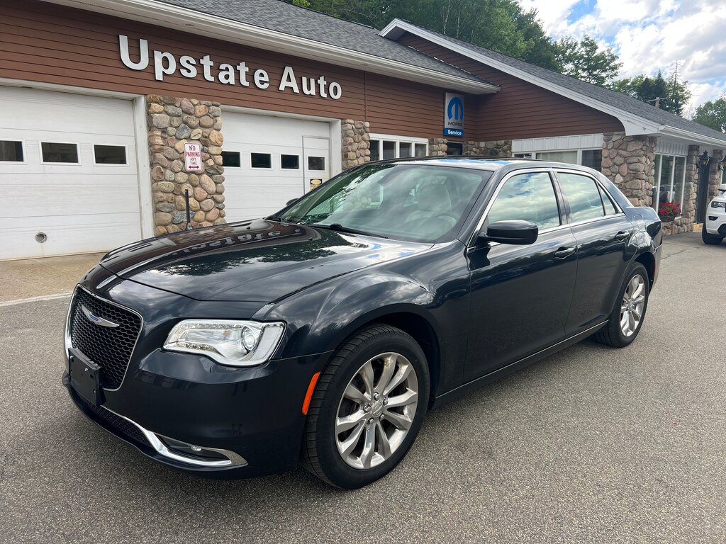Used 2019 Chrysler 300 Touring AWD Sedan