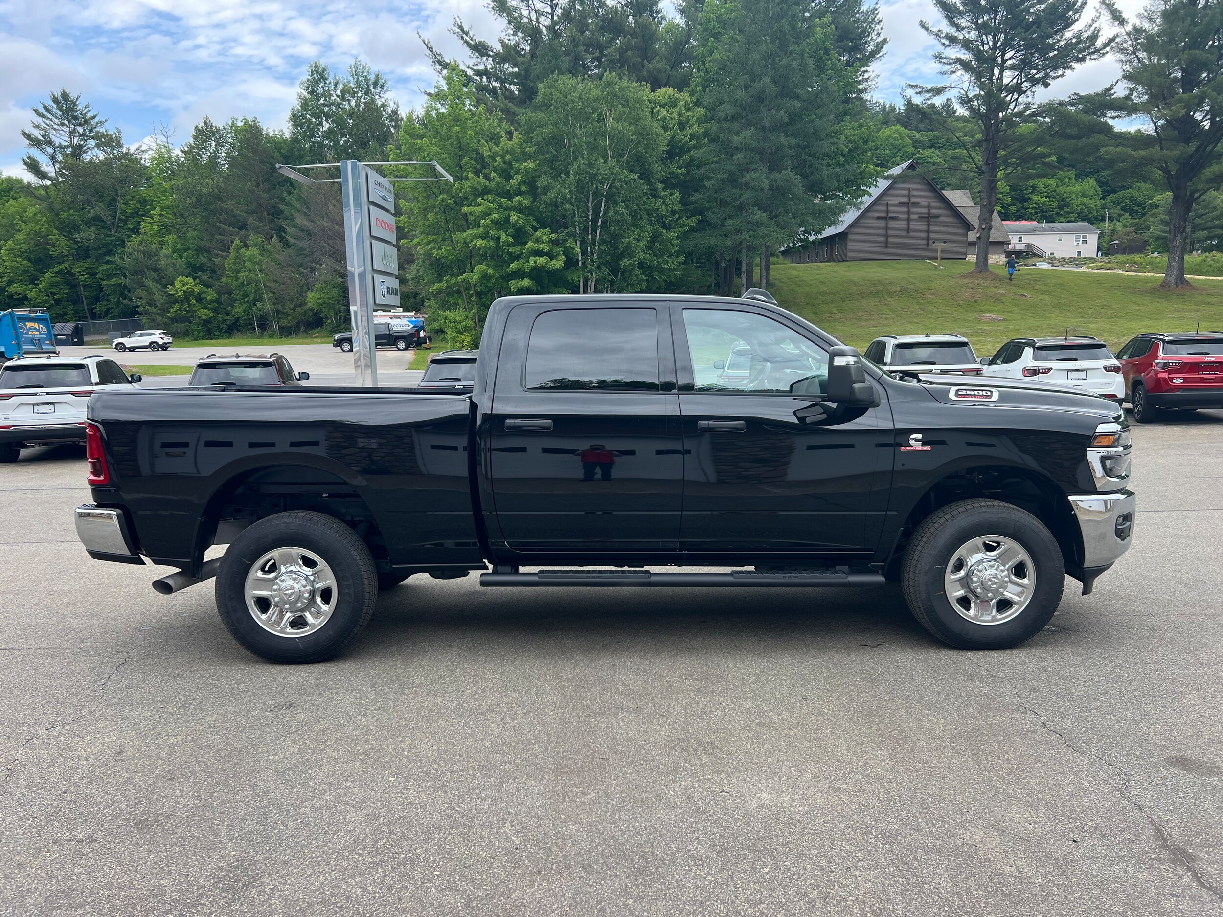 2025 Ram 2500 Tradesman photo 4