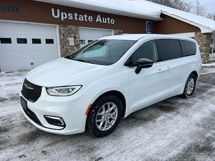 2024 Chrysler Pacifica Touring L Van Passenger Van