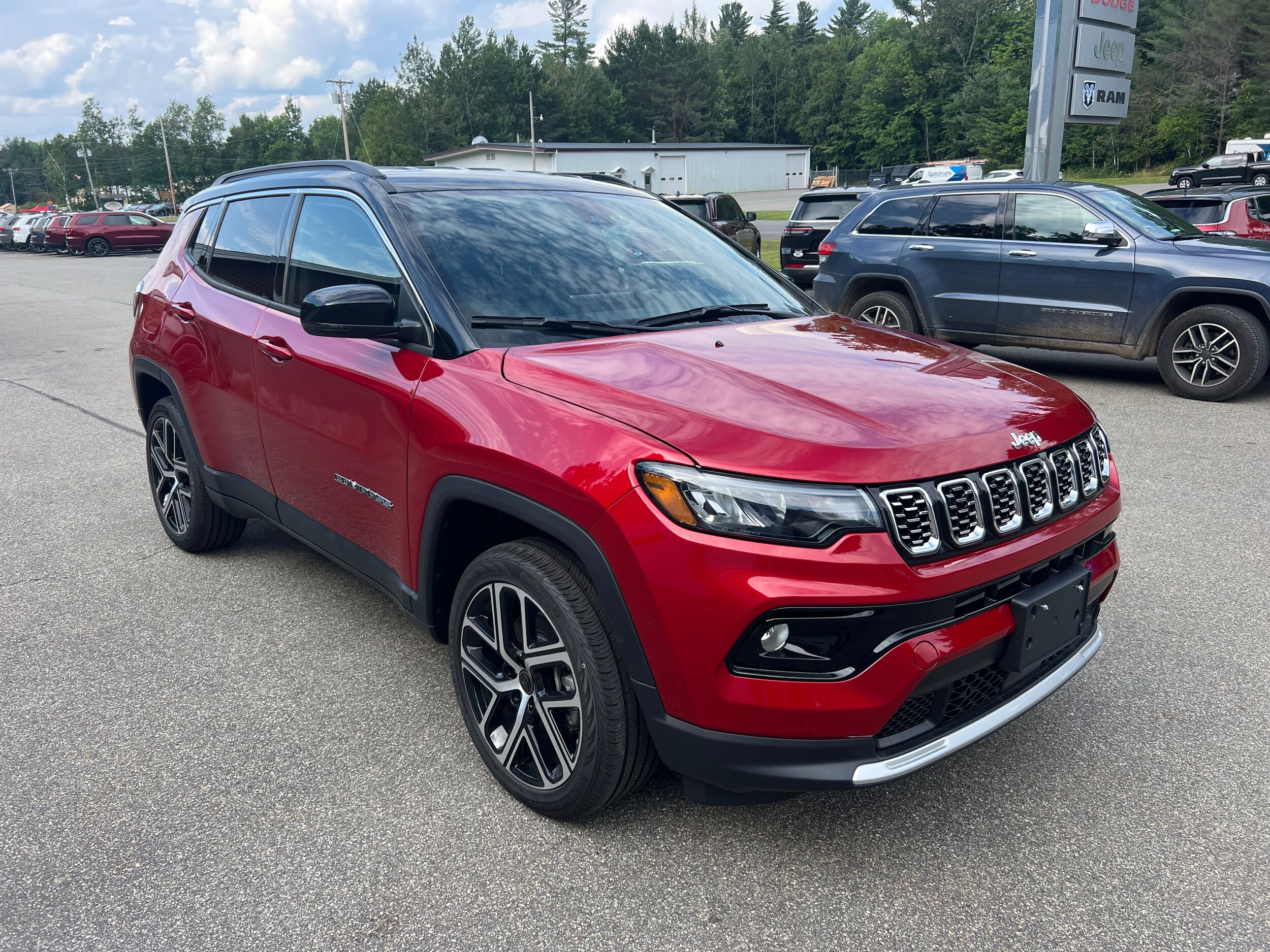 2025 Jeep Compass Limited photo 3