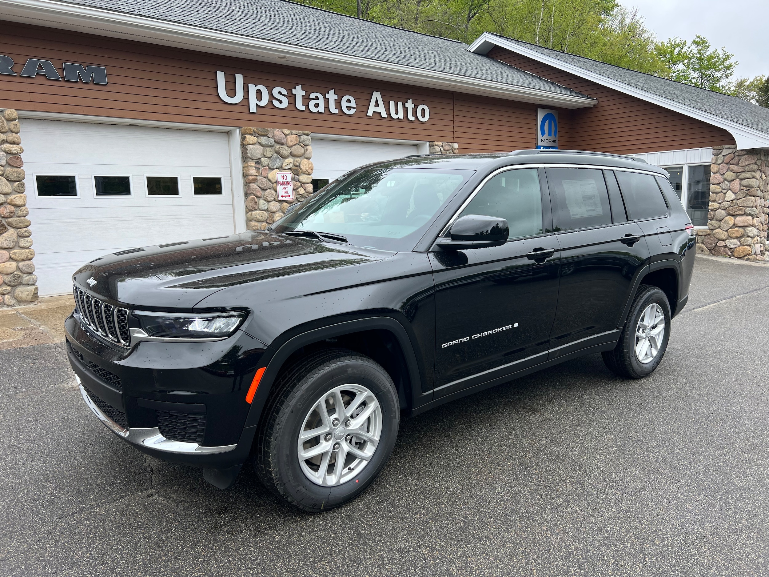 2025 Jeep Grand Cherokee Sport Utility 