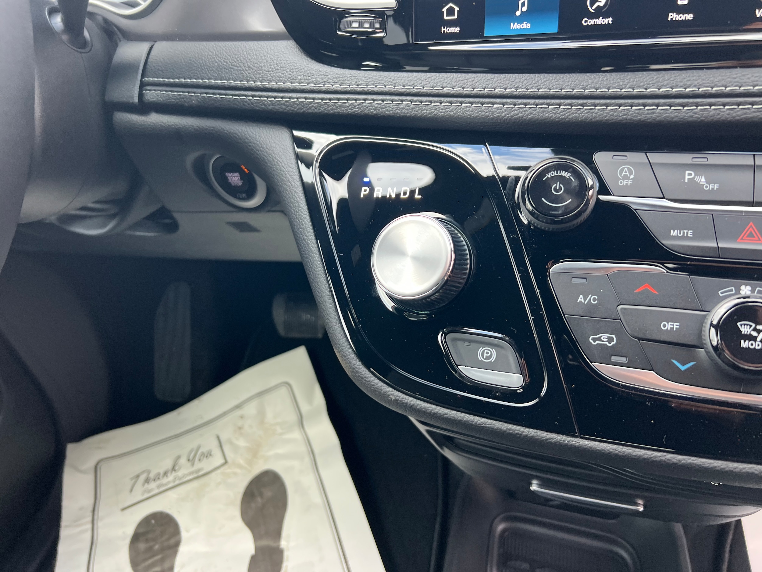 2026 Chrysler Pacifica Select - Photo 18