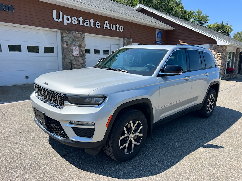 Used 2024 Jeep Grand Cherokee Limited SUV