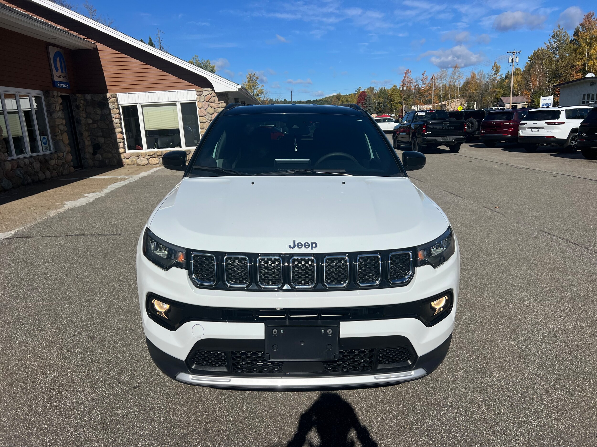 2024 Jeep Compass Limited photo 2