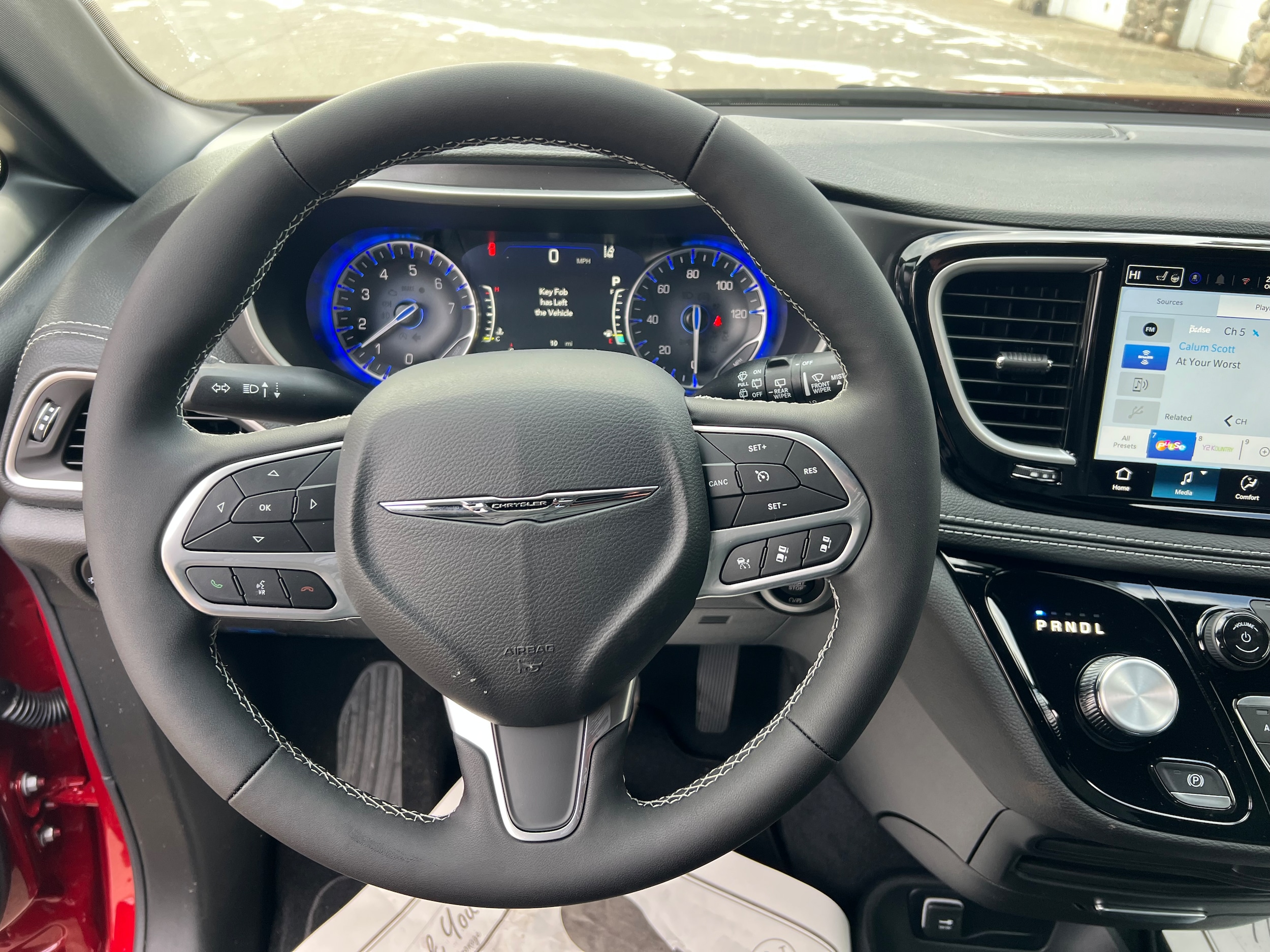 2026 Chrysler Pacifica Select - Photo 13