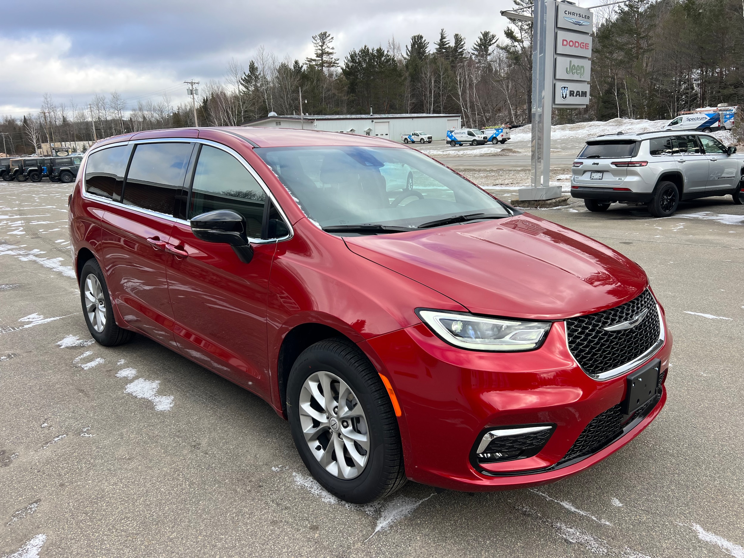 2026 Chrysler Pacifica Select - Photo 3